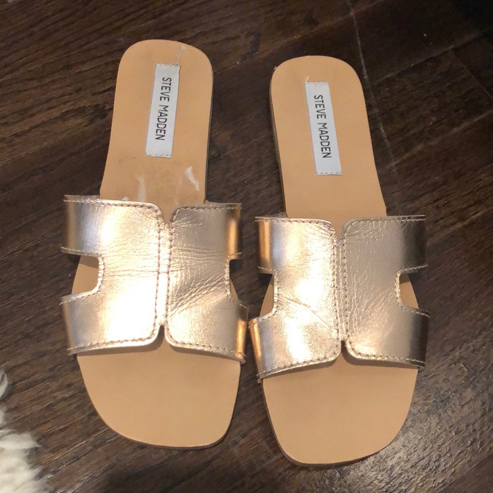 Steve Madden slides rose gold